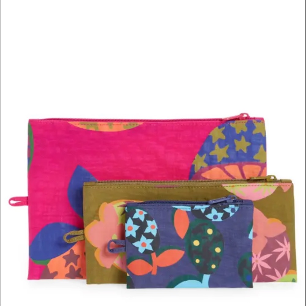 BAGGU Flat Pouch Set in Collaged Fruit